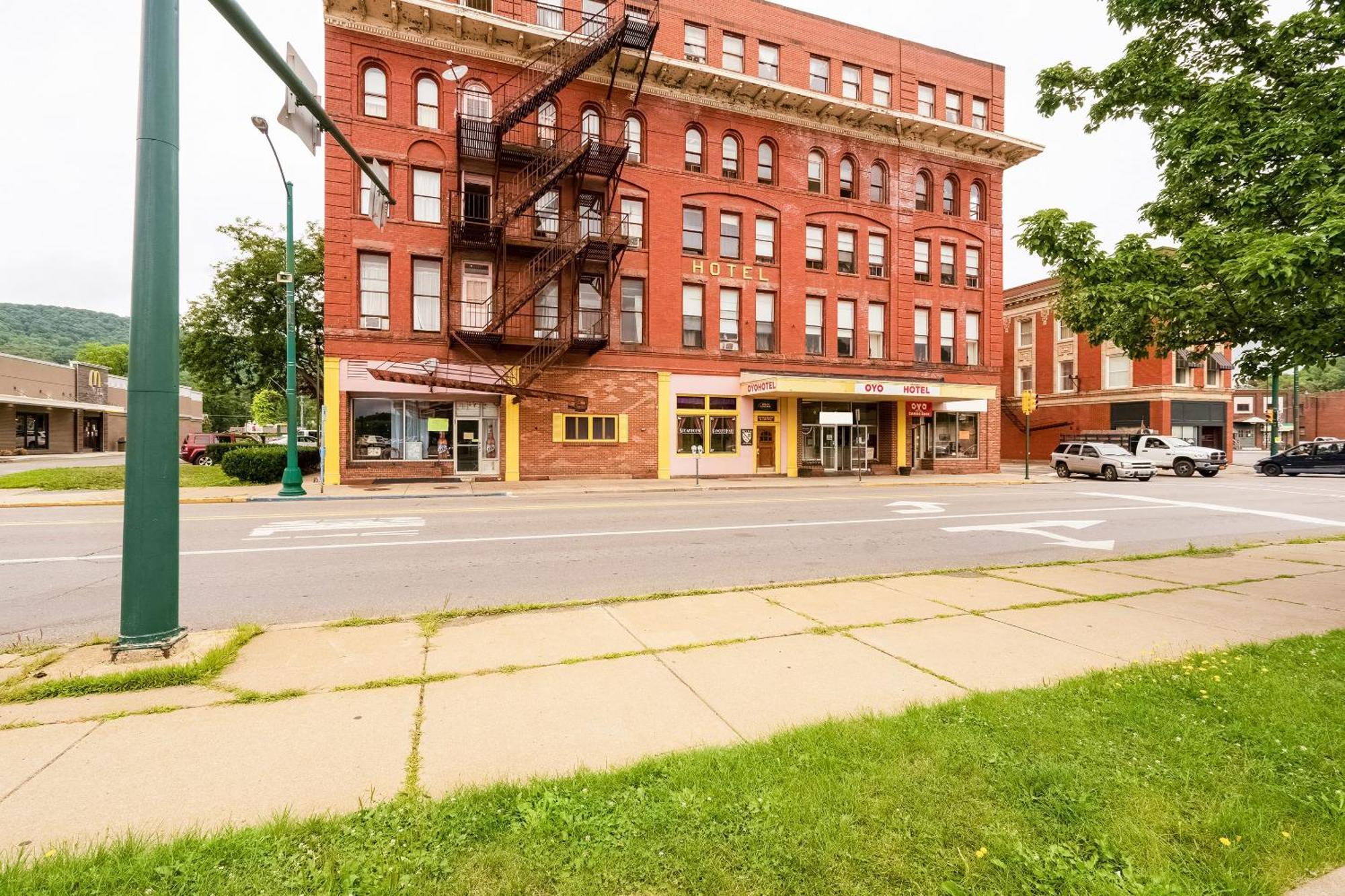 Oyo Hotel Bradford Main St Pa Εξωτερικό φωτογραφία